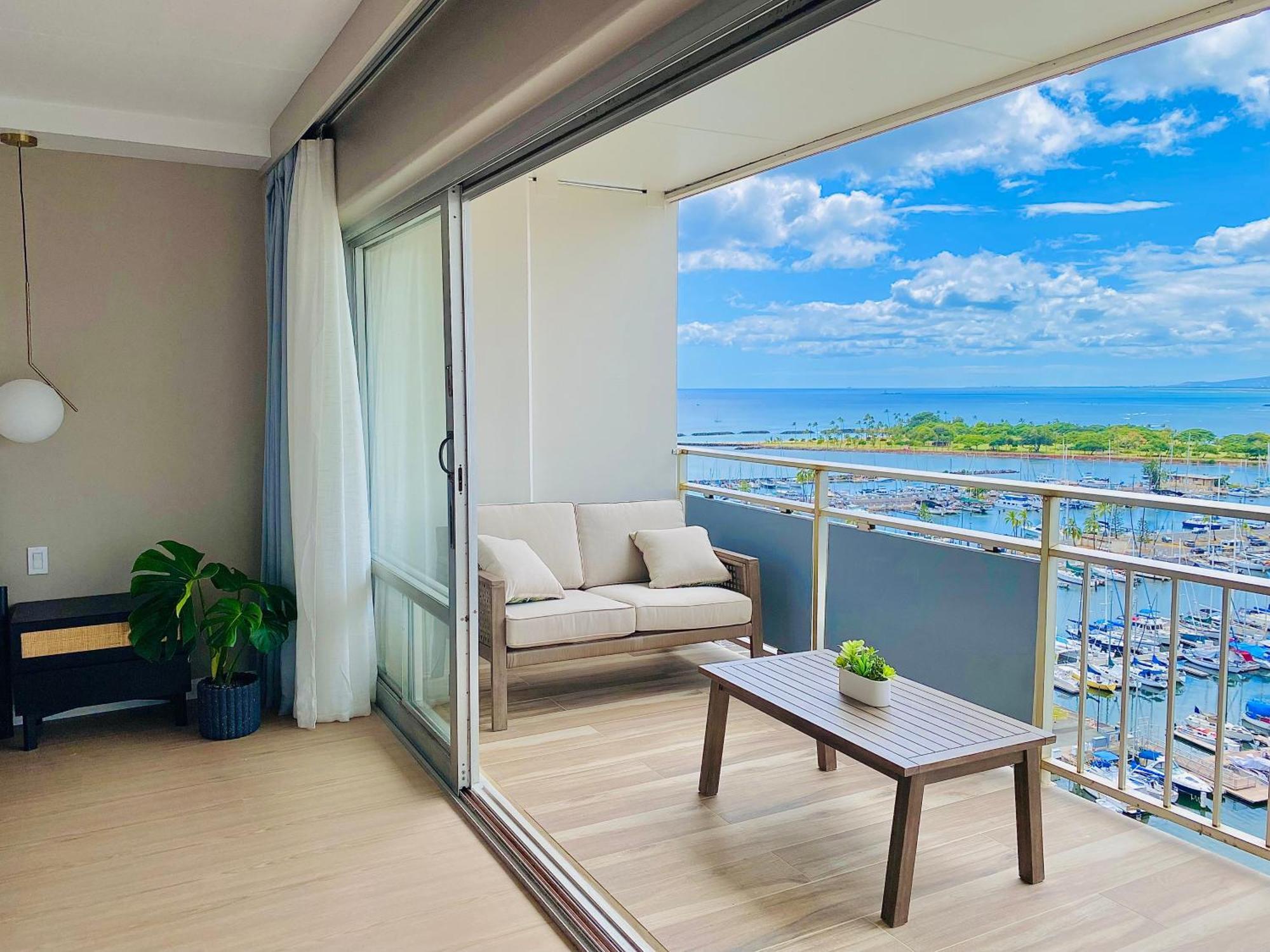 Panoramic Oceanview Resort - Full Kitchen In Each Room, 2 Swimming Pools, Onsite Restaurants, Fireworks Every Friday هونولولو المظهر الخارجي الصورة