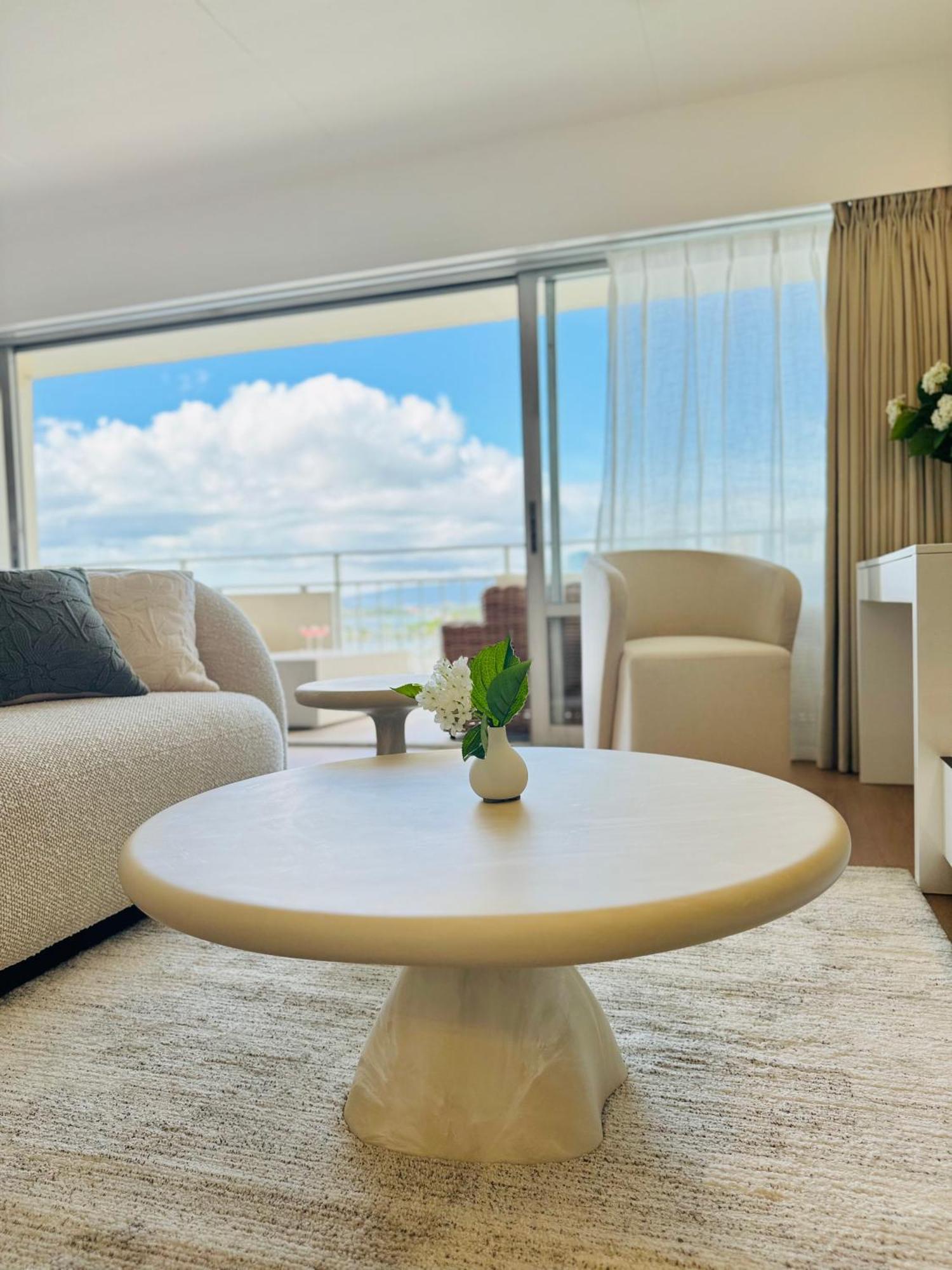 Panoramic Oceanview Resort - Full Kitchen In Each Room, 2 Swimming Pools, Onsite Restaurants, Fireworks Every Friday هونولولو المظهر الخارجي الصورة